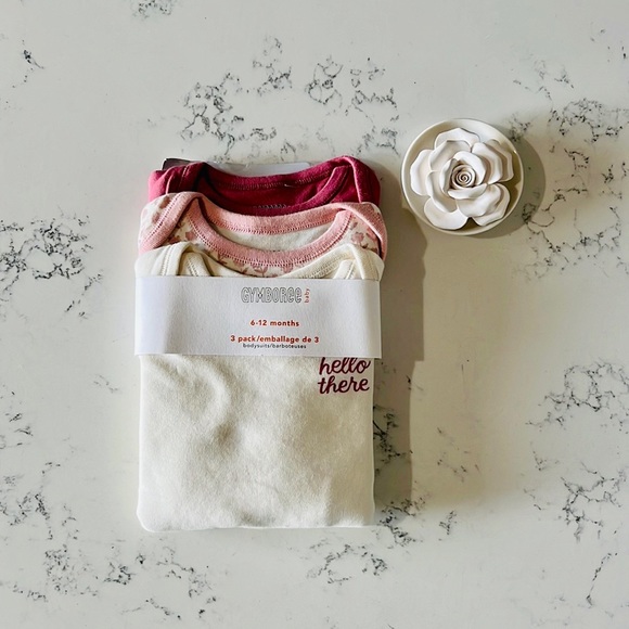 Gymboree long sleeves baby girl’s onesies